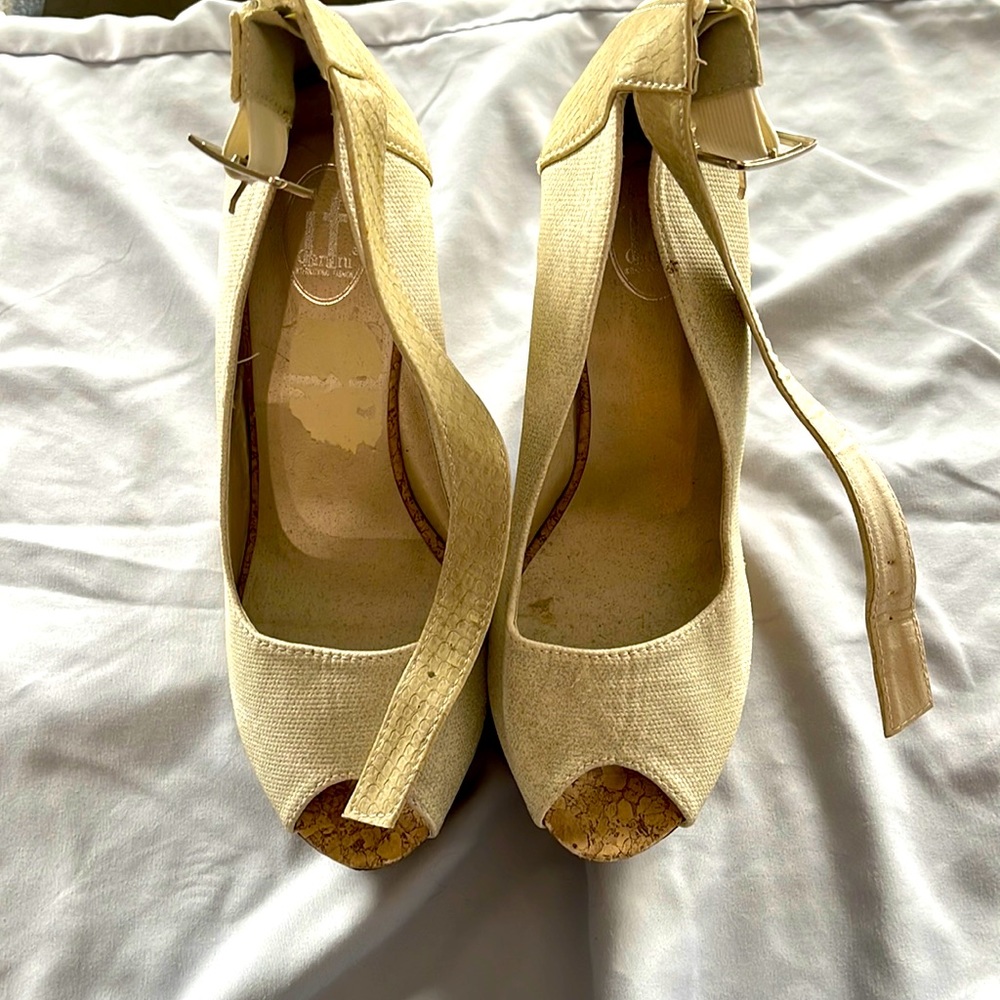 Canvas high wedges